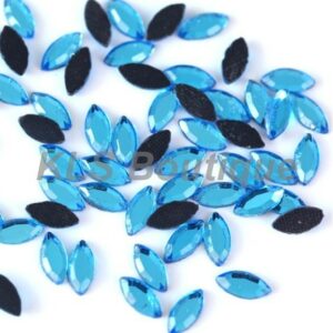 Ref 72 – 50 Strass Navette 4×8 mm Thermocollant Bleu Turquoise